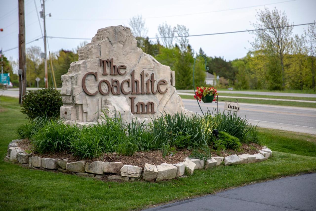 Coachlite Inn Sister Bay Exterior photo